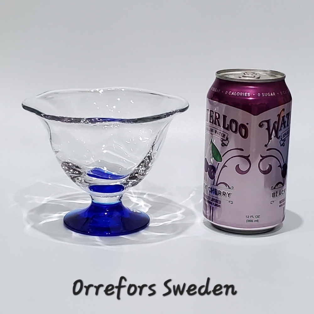 Orrefors Crystal Clear Bowl & Blue Pedestal Base - Picture 4 of 13